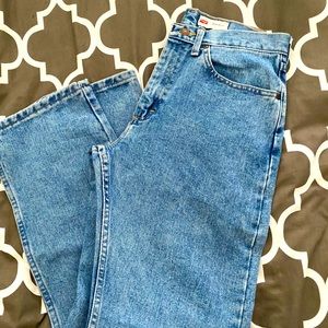 31x30 Men’s Wrangler blue jeans